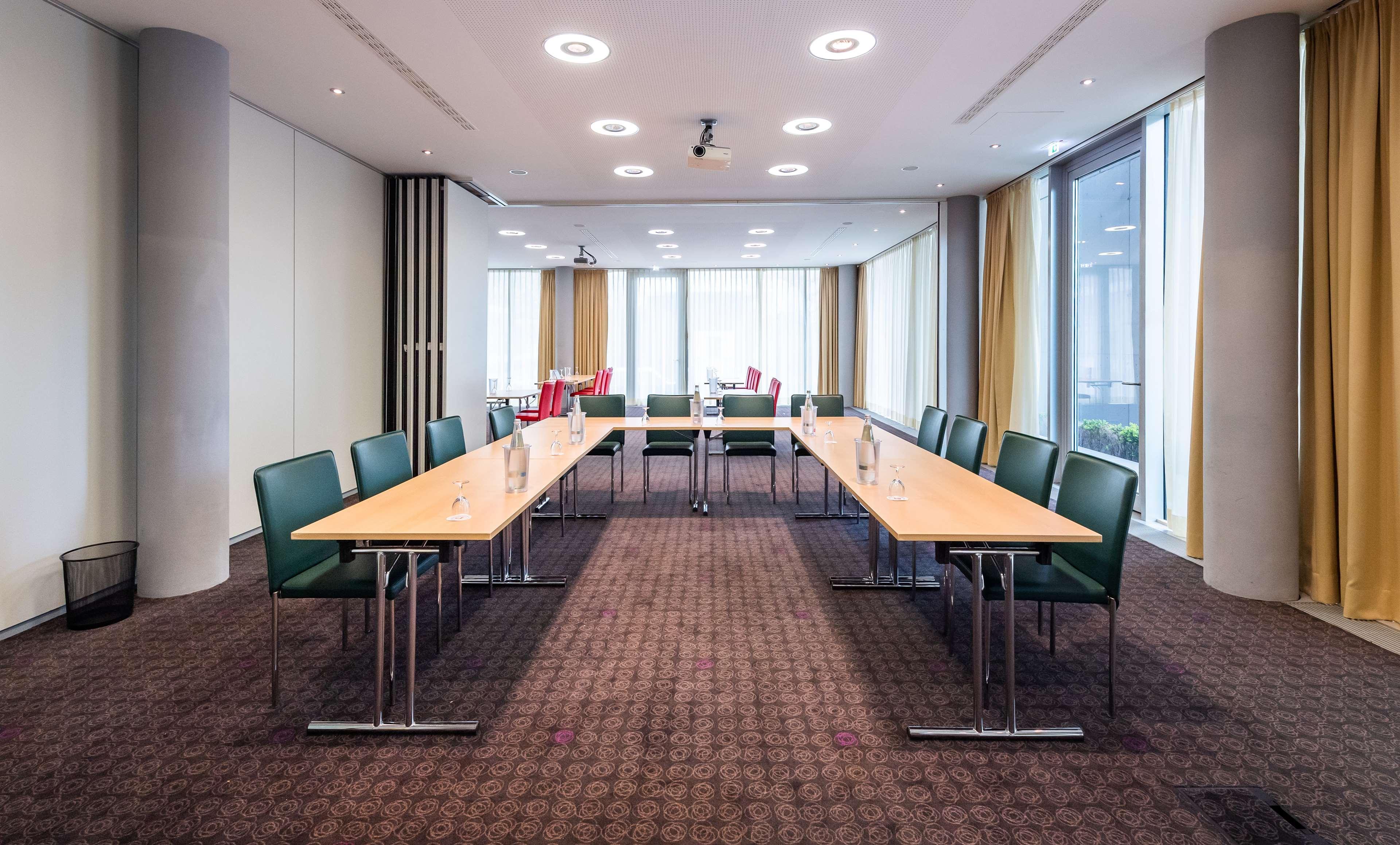 Hotel Doubletree By Hilton Frankfurt Niederrad Frankfurt nad Mohanem Exteriér fotografie
