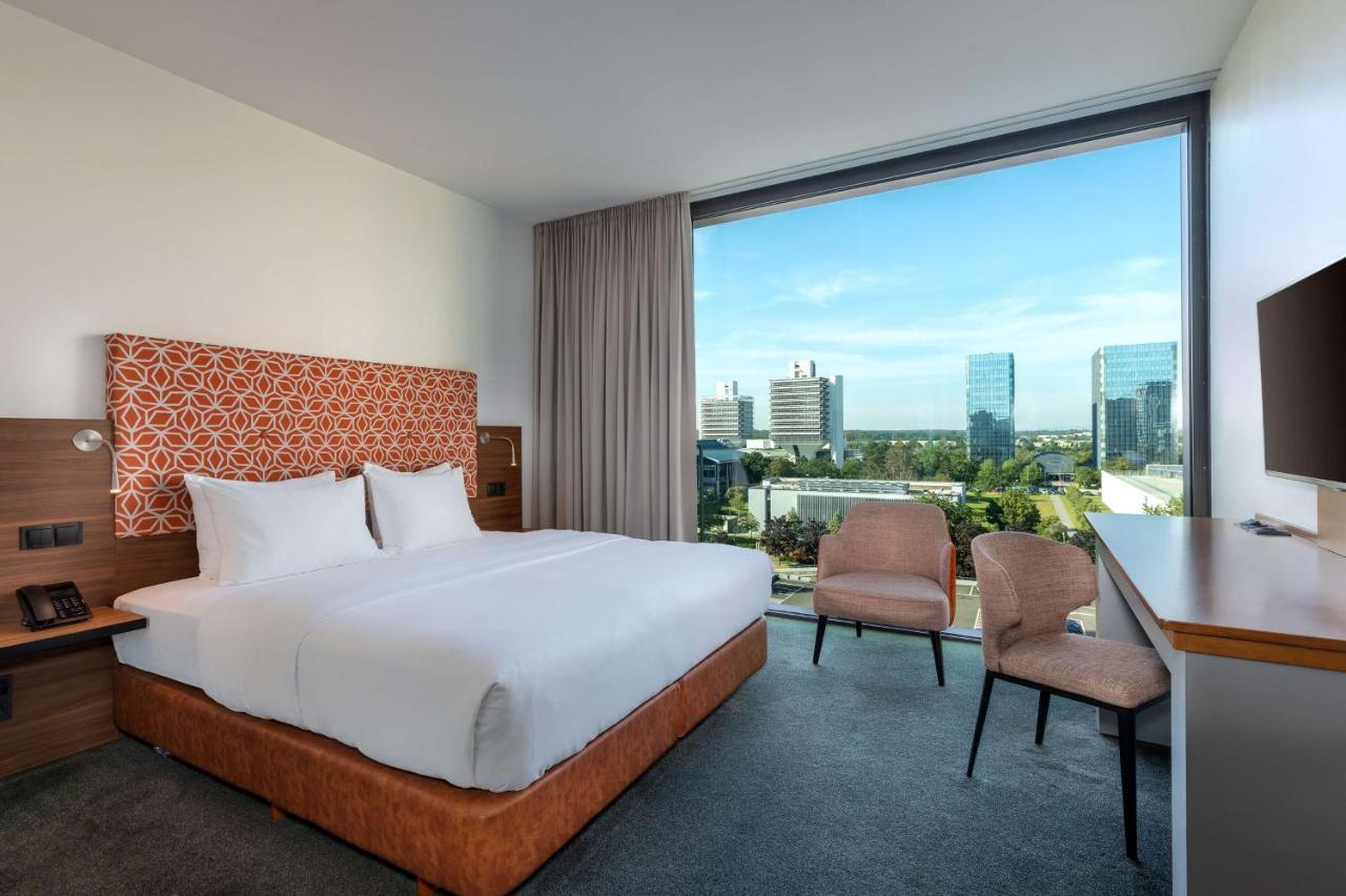 Hotel Doubletree By Hilton Frankfurt Niederrad Frankfurt nad Mohanem Exteriér fotografie