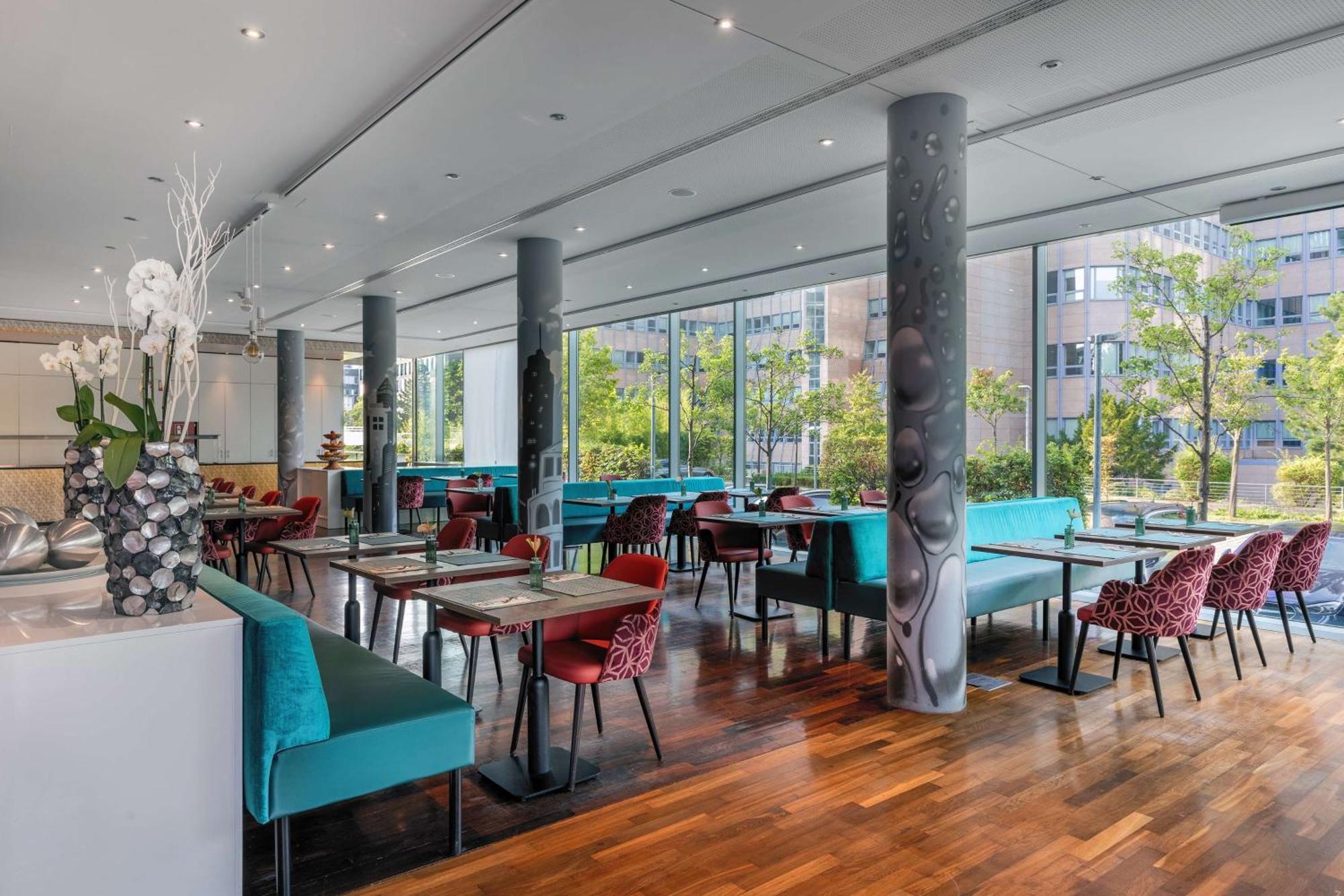 Hotel Doubletree By Hilton Frankfurt Niederrad Frankfurt nad Mohanem Exteriér fotografie